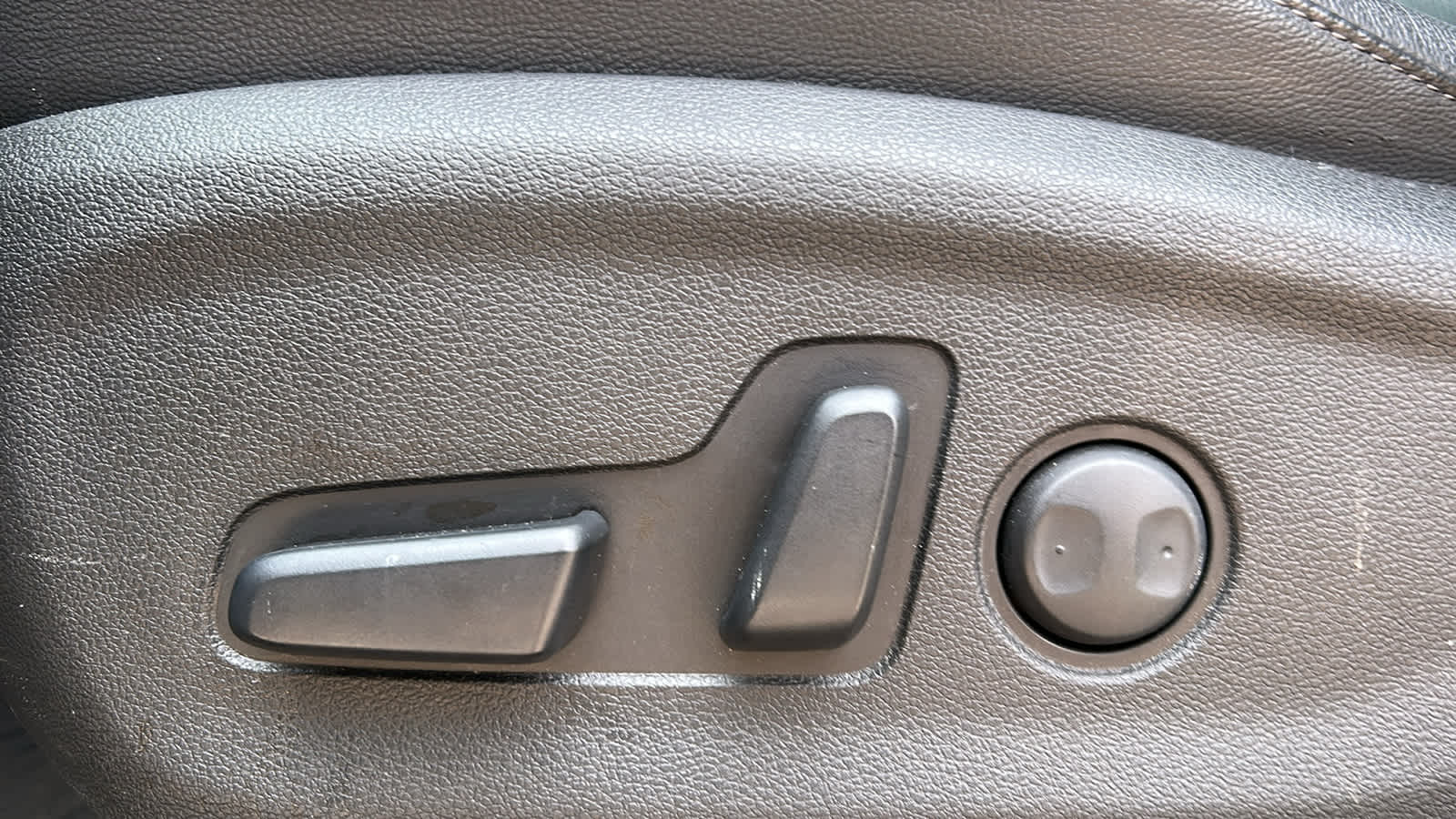 used 2021 Hyundai Tucson car, priced at $23,903