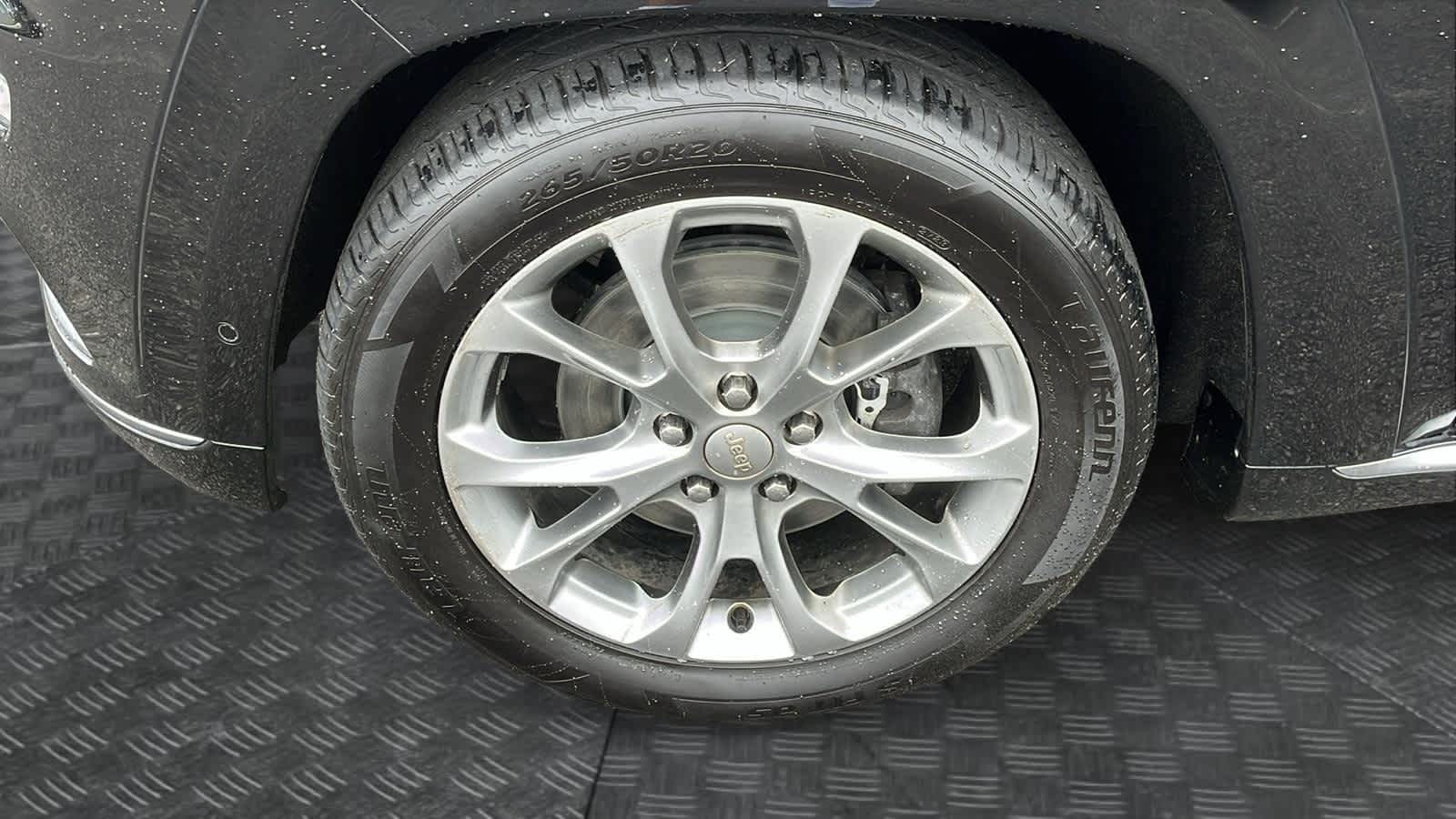 used 2019 Jeep Grand Cherokee car, priced at $28,468