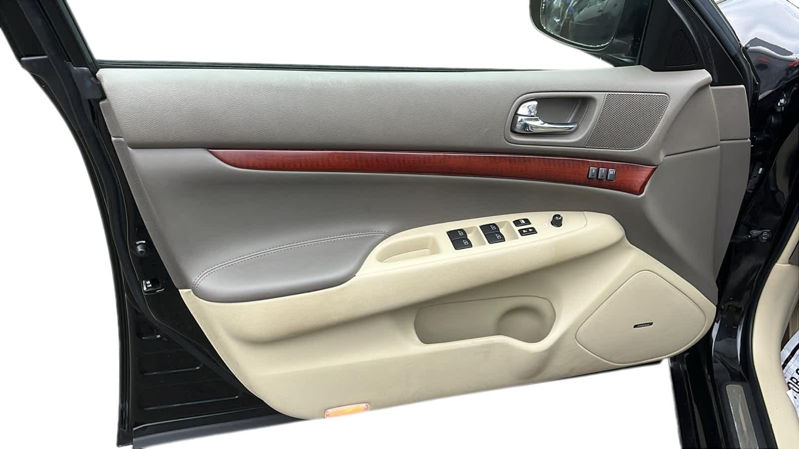 used 2009 INFINITI G37 car, priced at $9,734