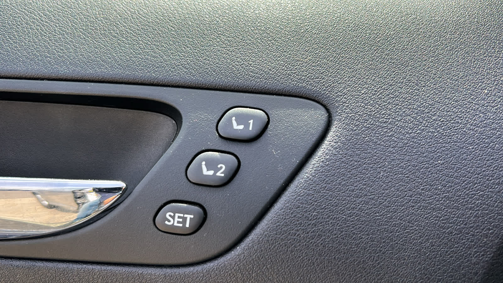 used 2011 Lexus ES 350 car, priced at $13,608
