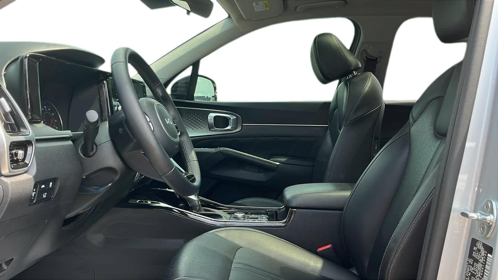 used 2022 Kia Sorento car, priced at $32,379