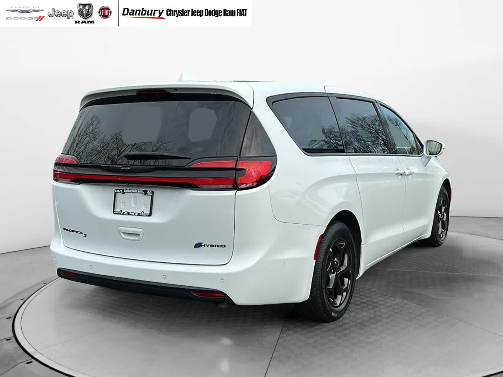 used 2022 Chrysler Pacifica car, priced at $26,271