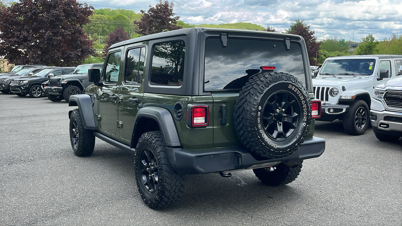 used 2021 Jeep Wrangler car, priced at $25,618