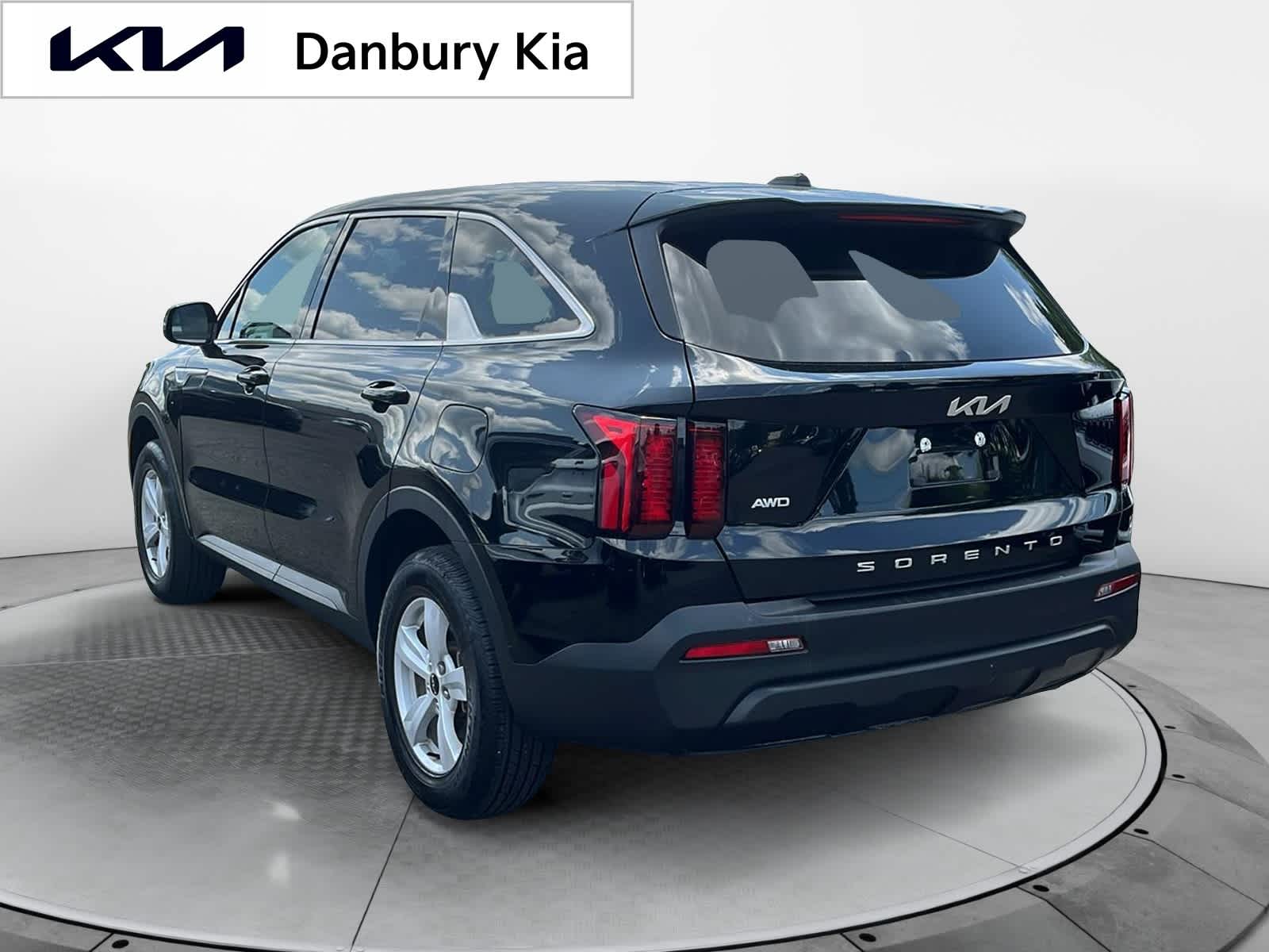 used 2022 Kia Sorento car, priced at $26,983
