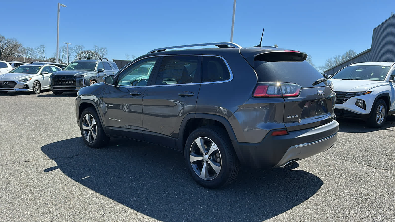 used 2021 Jeep Cherokee car, priced at $21,903