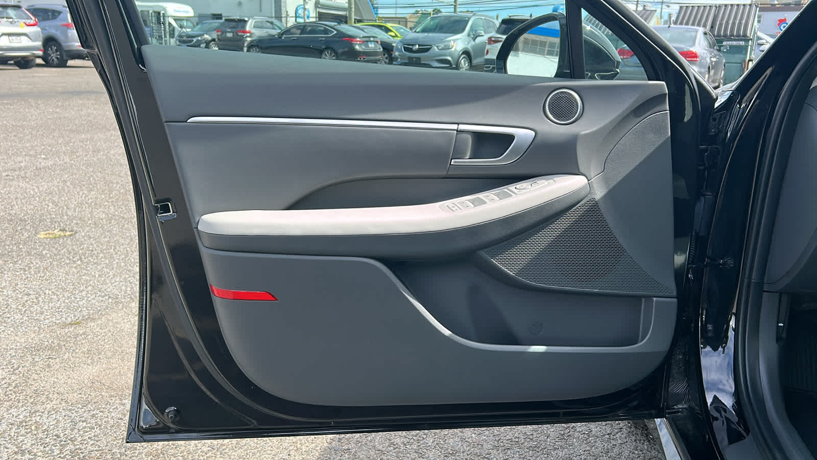used 2025 Hyundai Sonata car, priced at $27,309