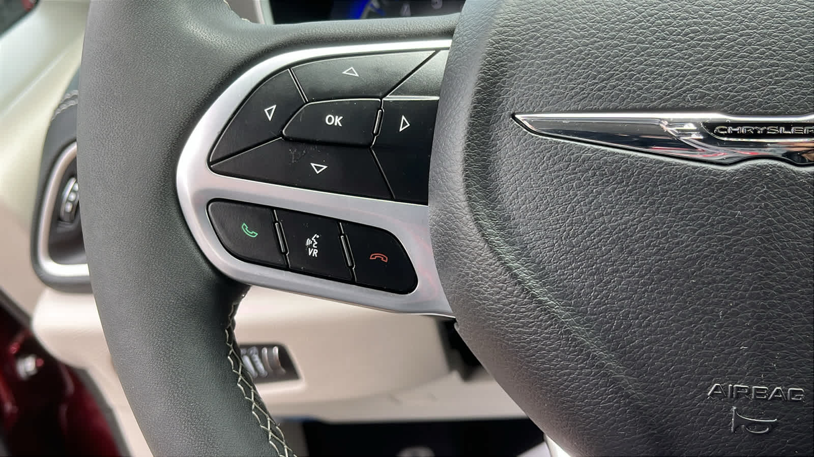 used 2023 Chrysler Pacifica car, priced at $34,401