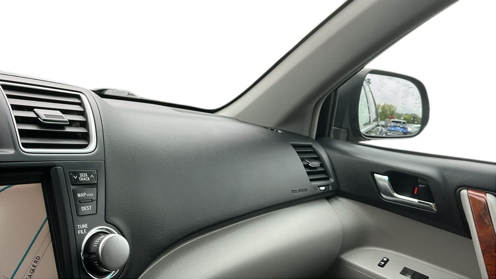 used 2012 Toyota Highlander car, priced at $16,564