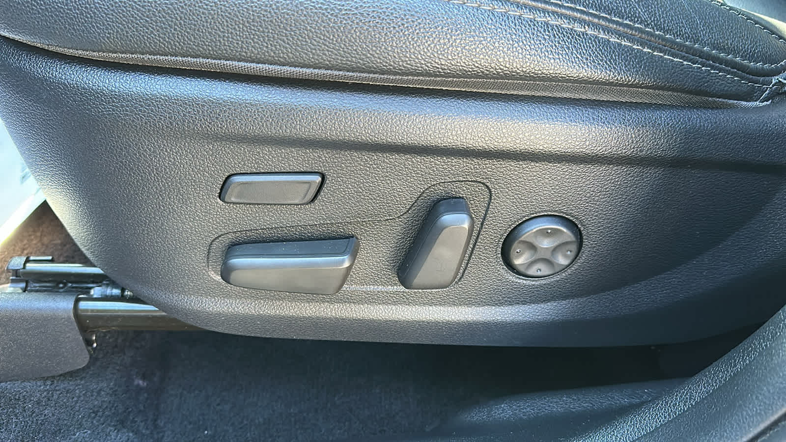 used 2020 Hyundai Santa Fe car, priced at $19,703
