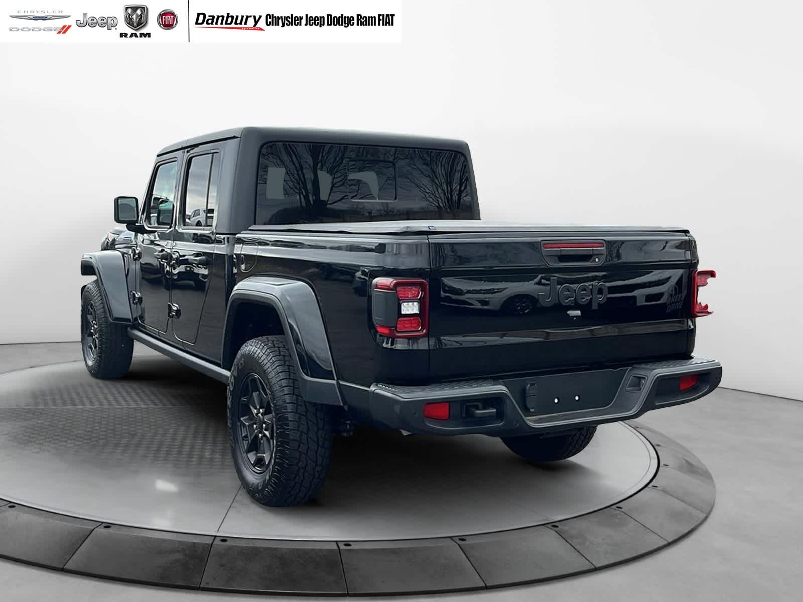 used 2021 Jeep Gladiator car, priced at $32,904