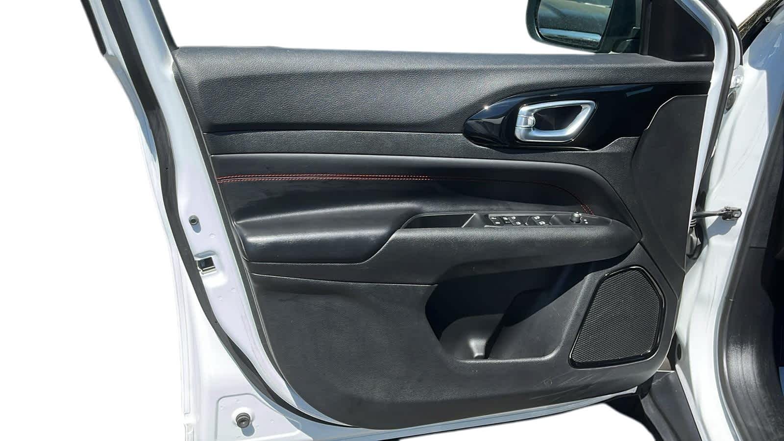 used 2022 Jeep Compass car, priced at $25,891