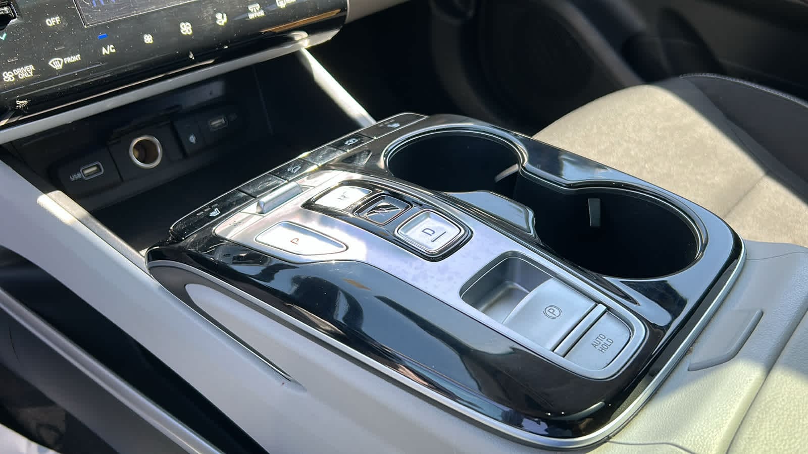 used 2022 Hyundai Tucson Hybrid car, priced at $25,902