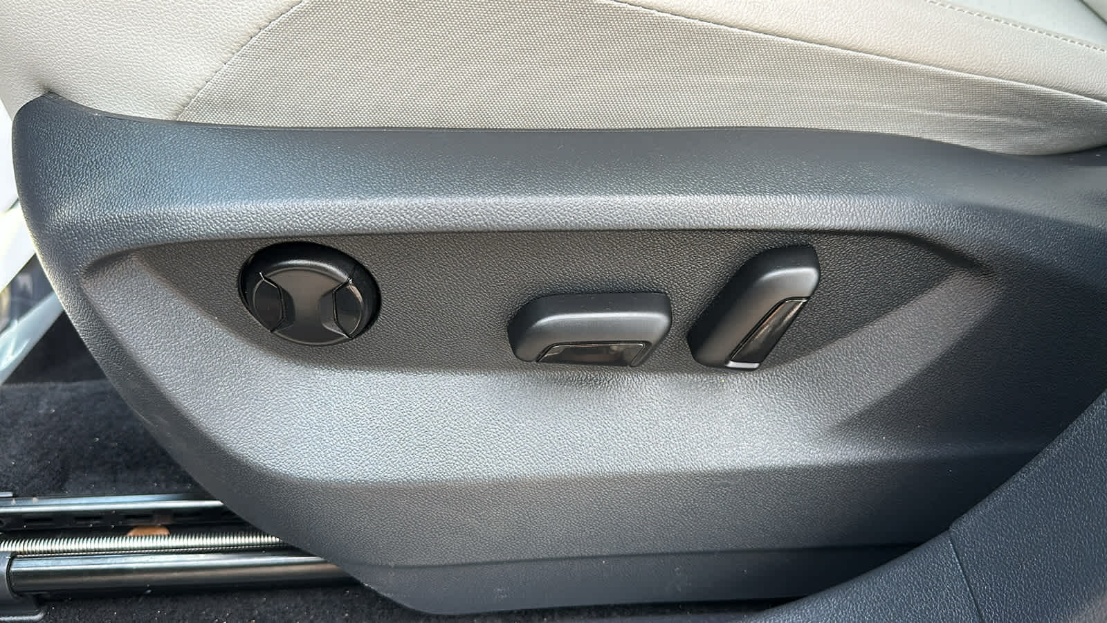 used 2020 Volkswagen Tiguan car, priced at $20,307
