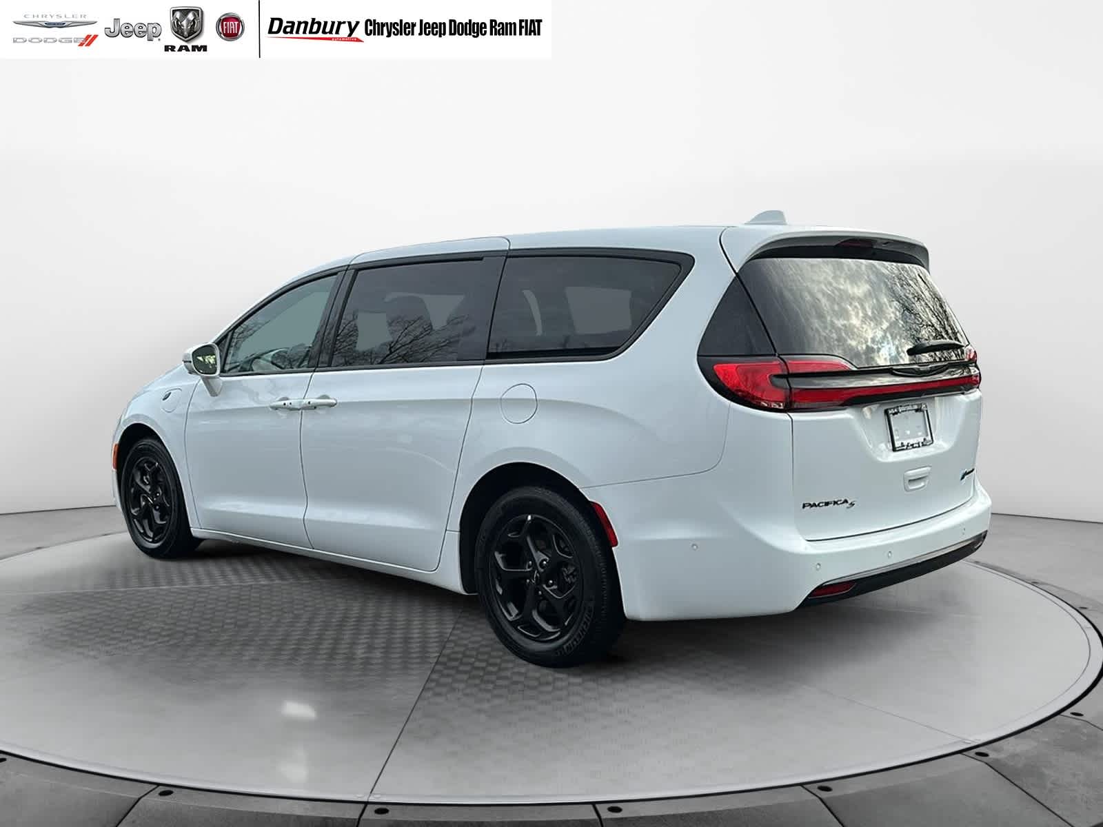 used 2022 Chrysler Pacifica car, priced at $26,271