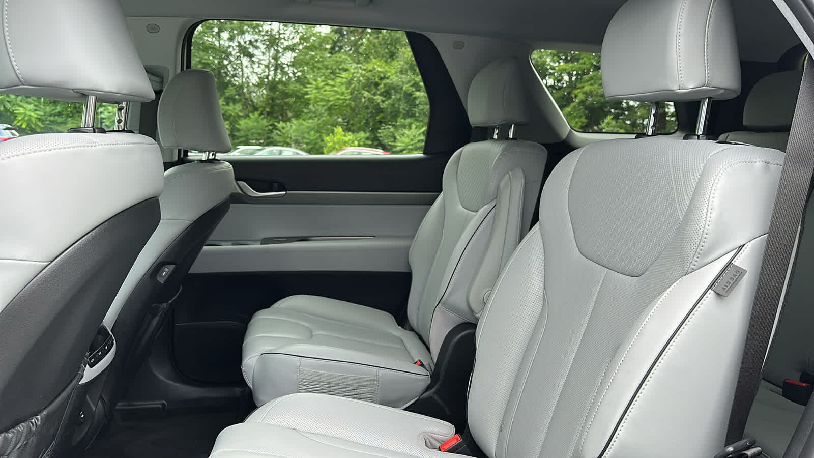 used 2025 Hyundai Palisade car, priced at $40,908