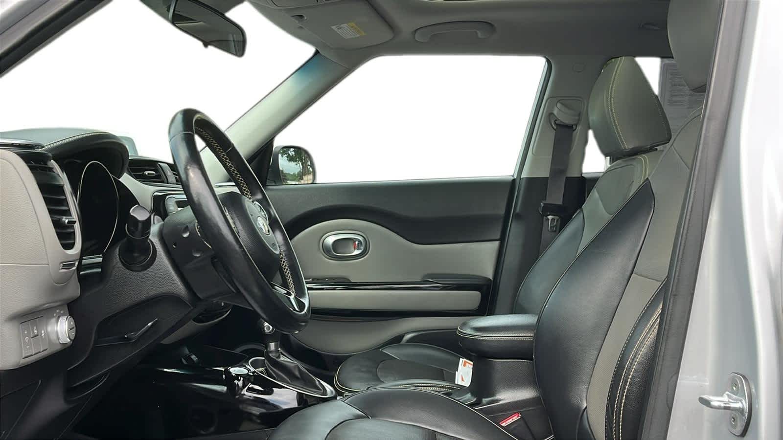 used 2016 Kia Soul car, priced at $10,826