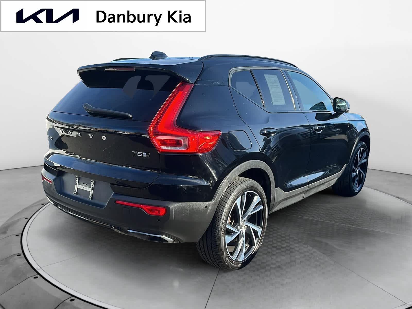 used 2019 Volvo XC40 car, priced at $22,604