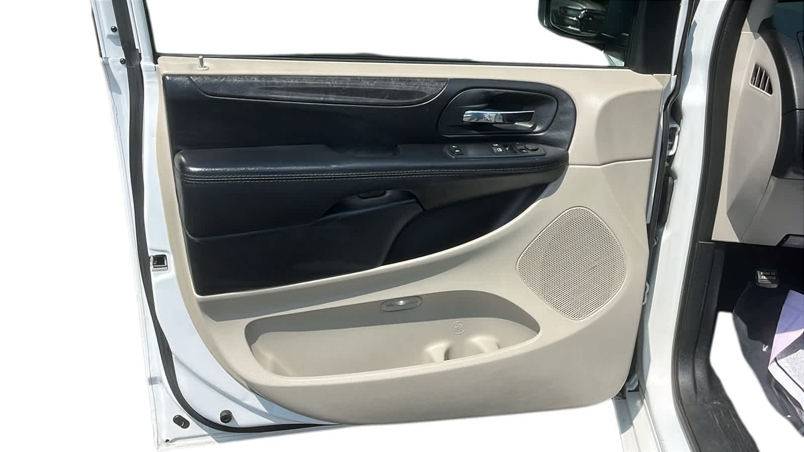 used 2015 Dodge Grand Caravan car, priced at $10,304