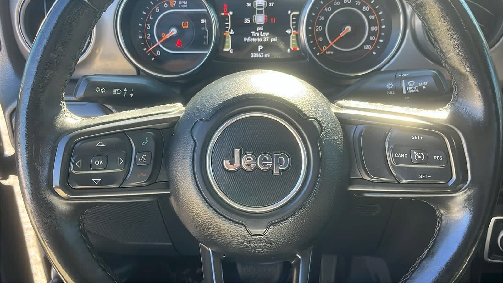 used 2022 Jeep Gladiator car, priced at $35,682