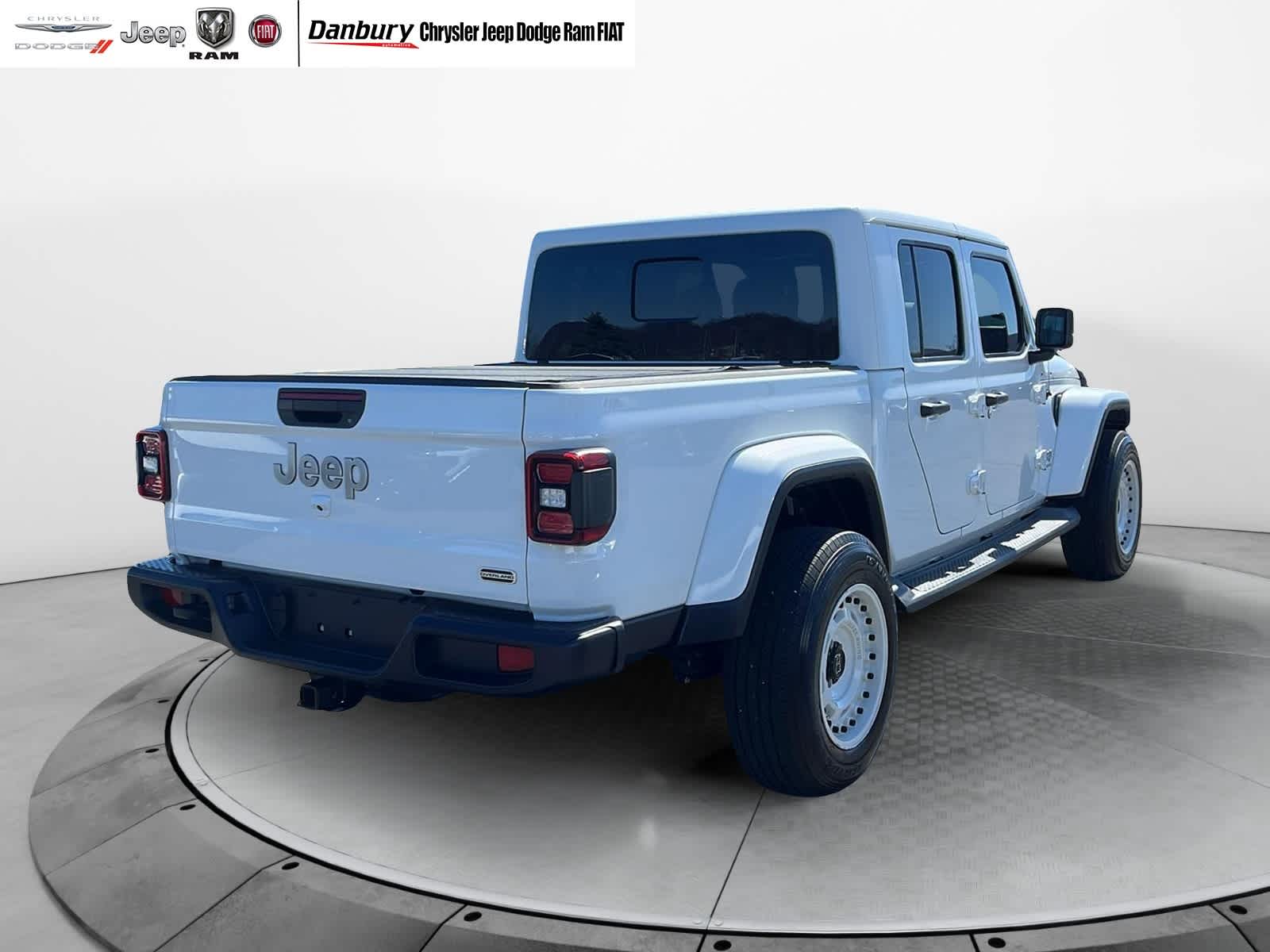 used 2021 Jeep Gladiator car, priced at $30,847