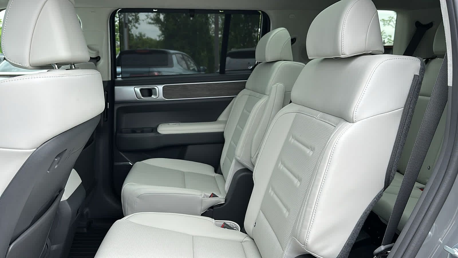 used 2024 Hyundai Santa Fe car, priced at $43,902