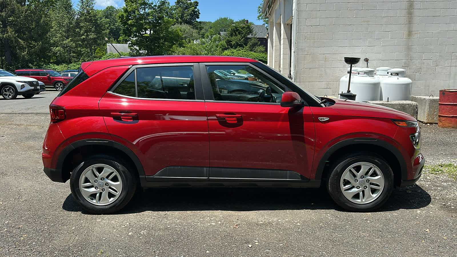 used 2025 Hyundai Venue car, priced at $20,904