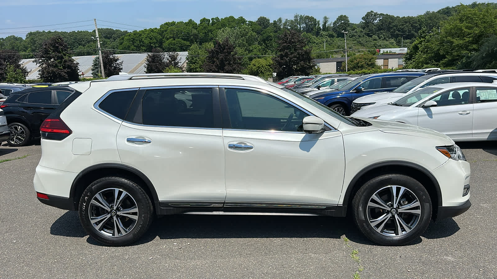 used 2017 Nissan Rogue car, priced at $16,507