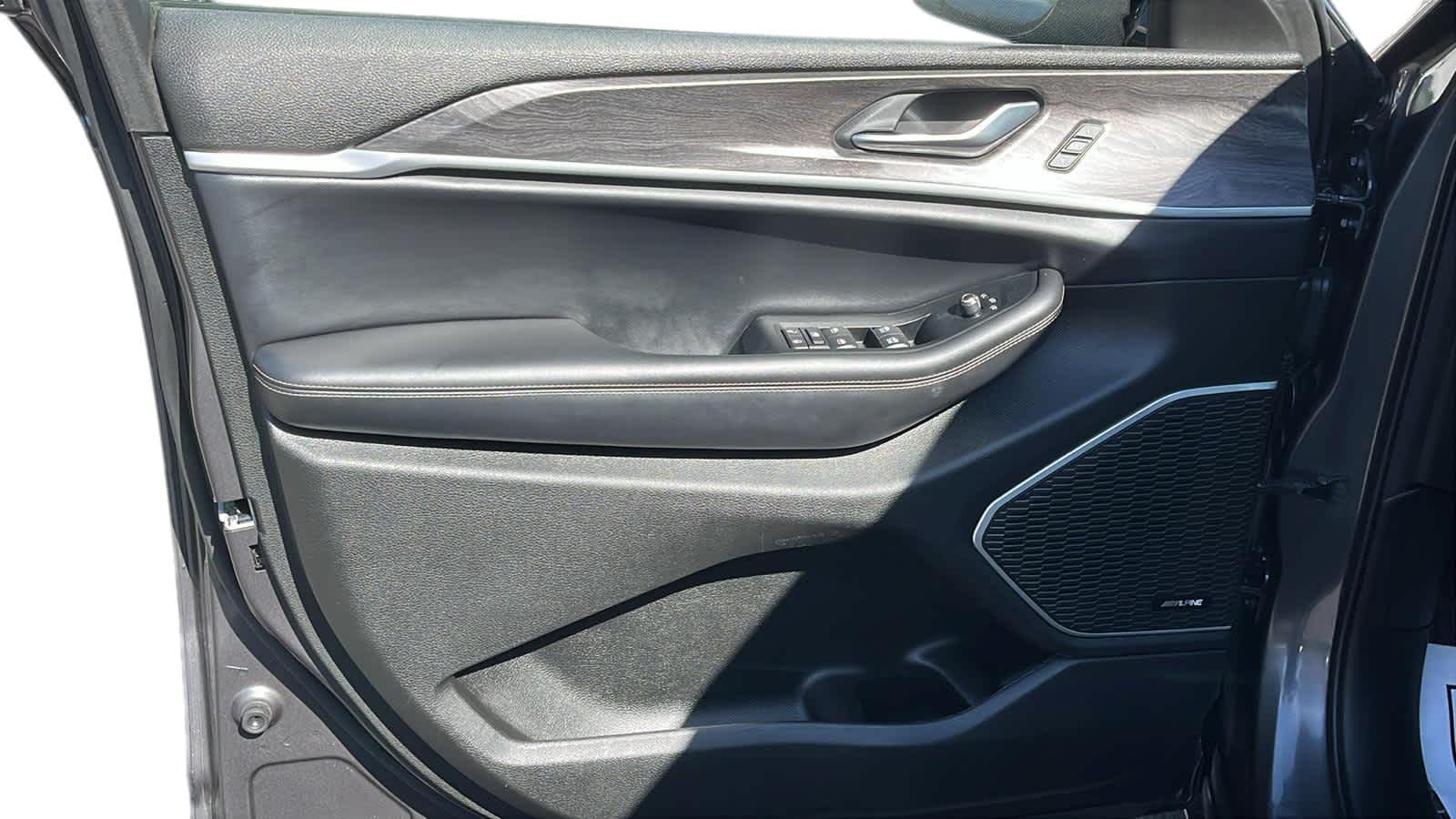 used 2022 Jeep Grand Cherokee L car, priced at $33,780