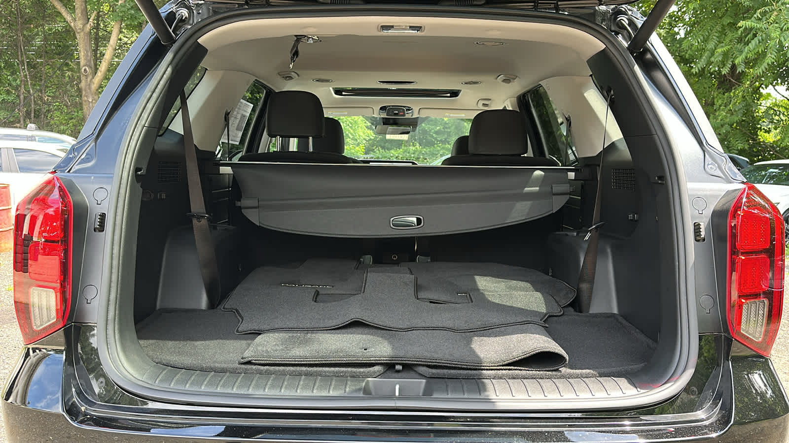 used 2025 Hyundai Palisade car, priced at $43,707