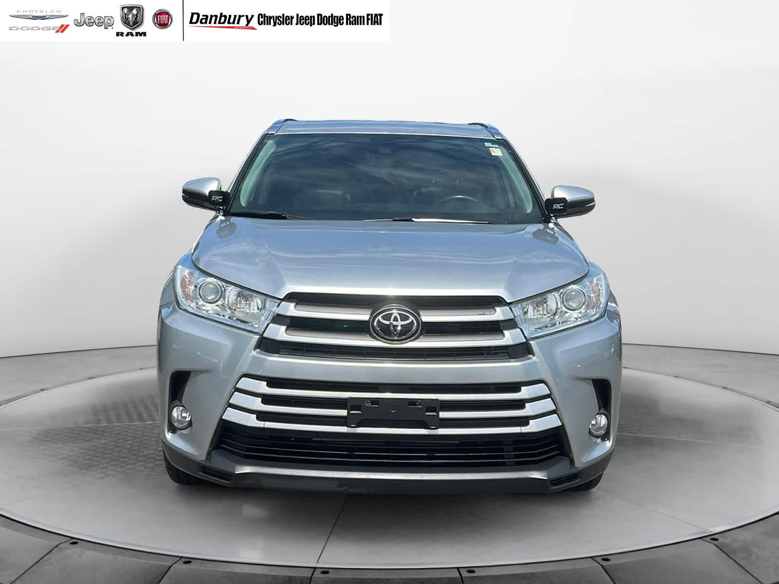 used 2018 Toyota Highlander car