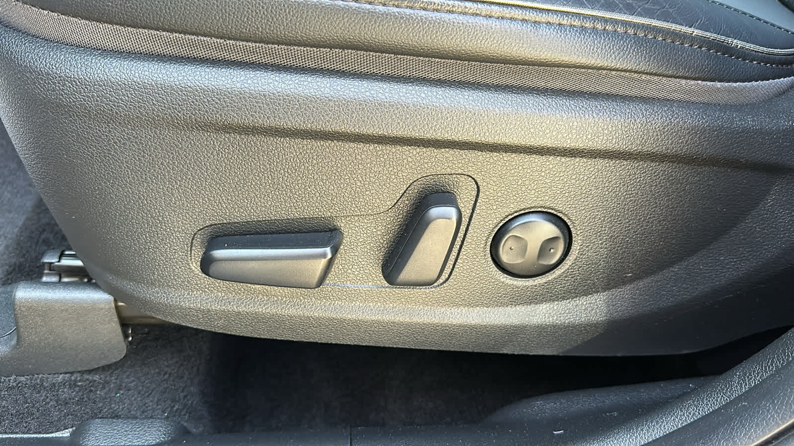 used 2022 Hyundai Santa Fe car, priced at $25,902