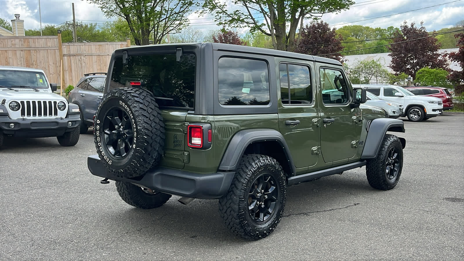 used 2021 Jeep Wrangler car, priced at $25,618