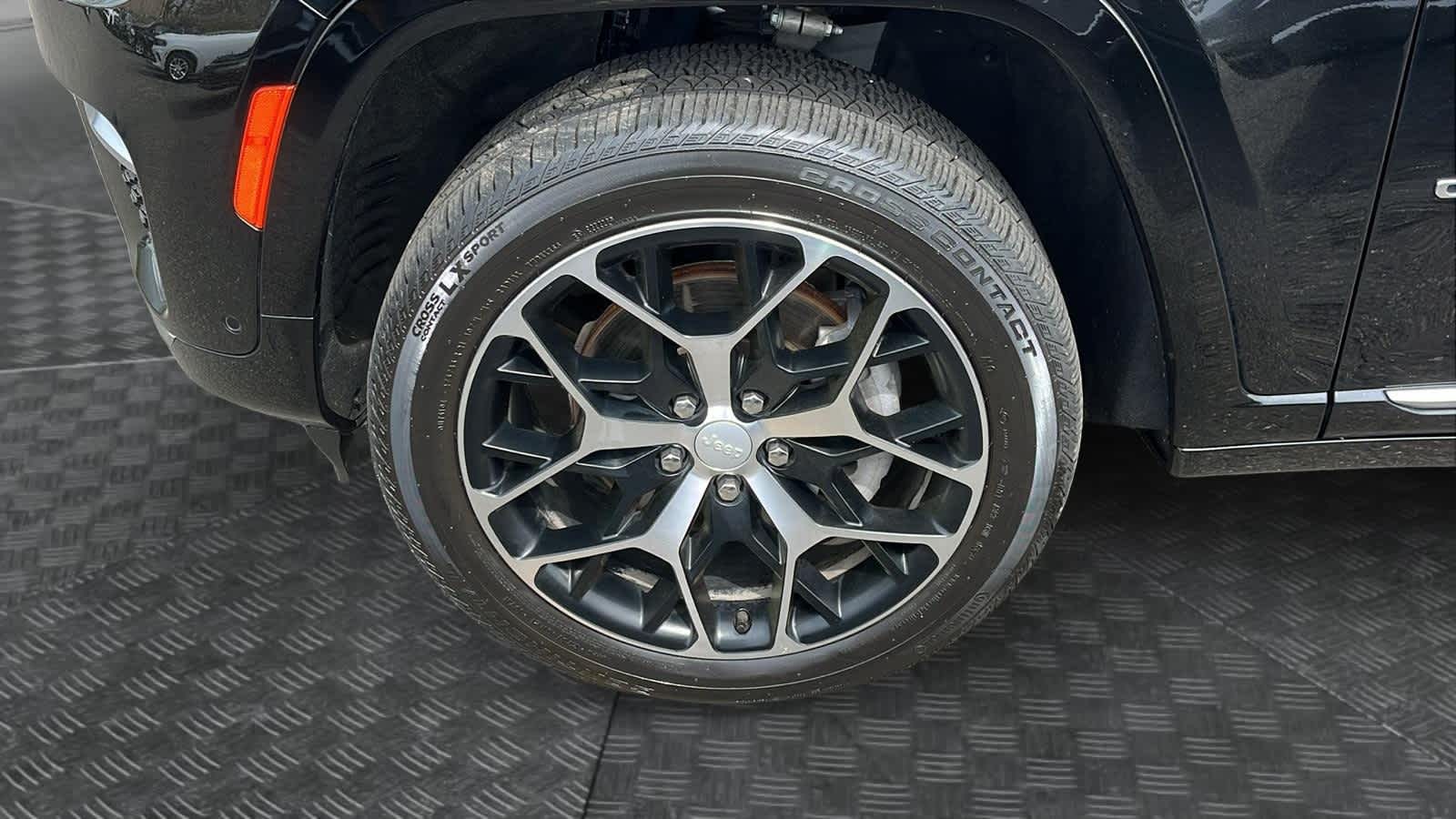 used 2022 Jeep Grand Cherokee car, priced at $48,493