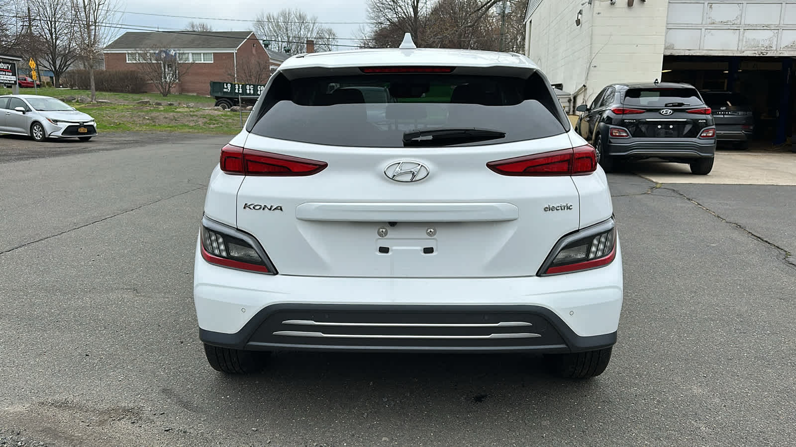 used 2022 Hyundai Kona Electric car, priced at $22,209