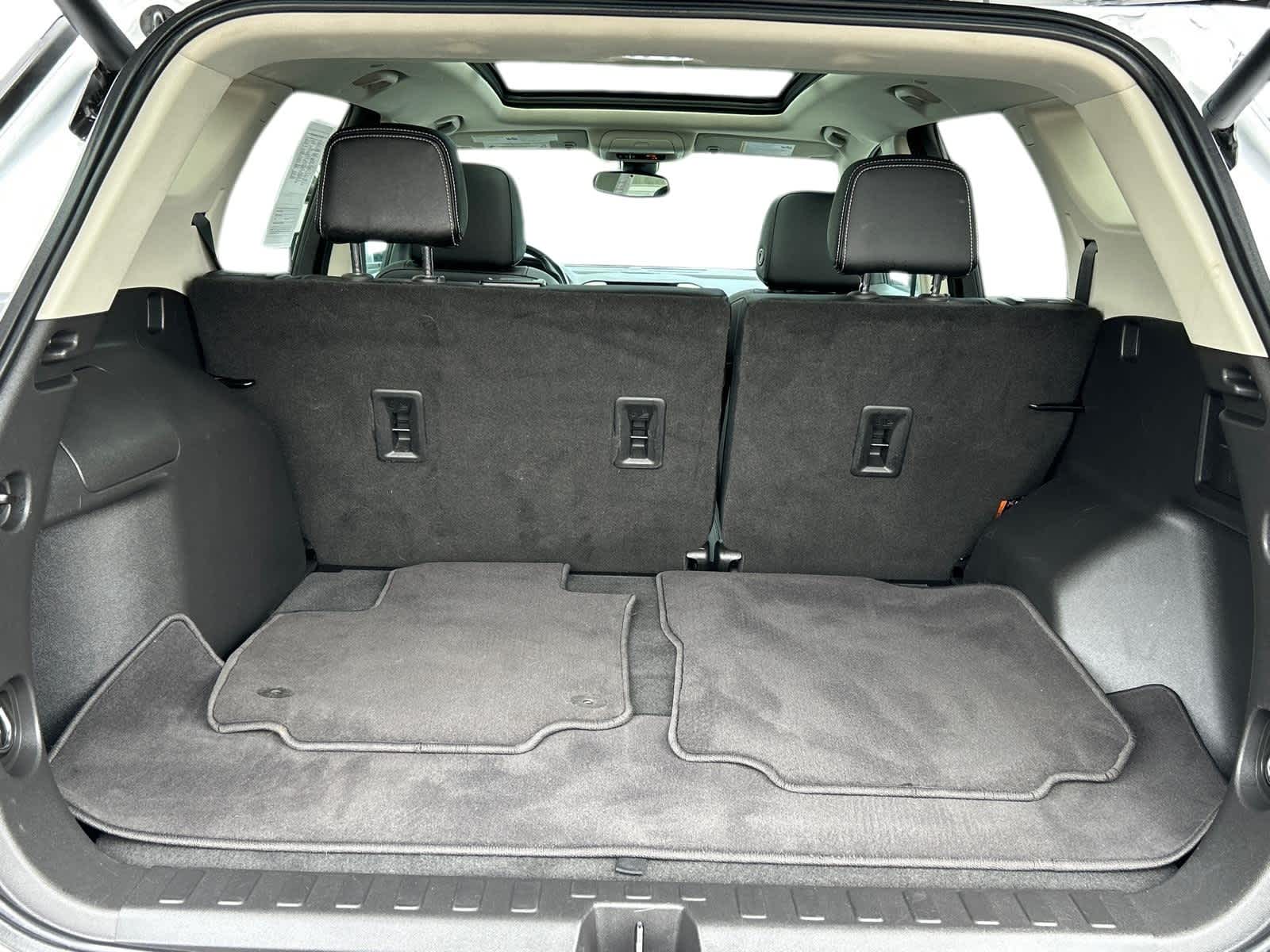 used 2022 GMC Terrain car, priced at $27,871