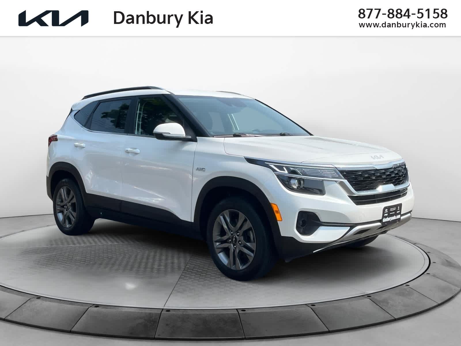 used 2023 Kia Seltos car, priced at $27,160