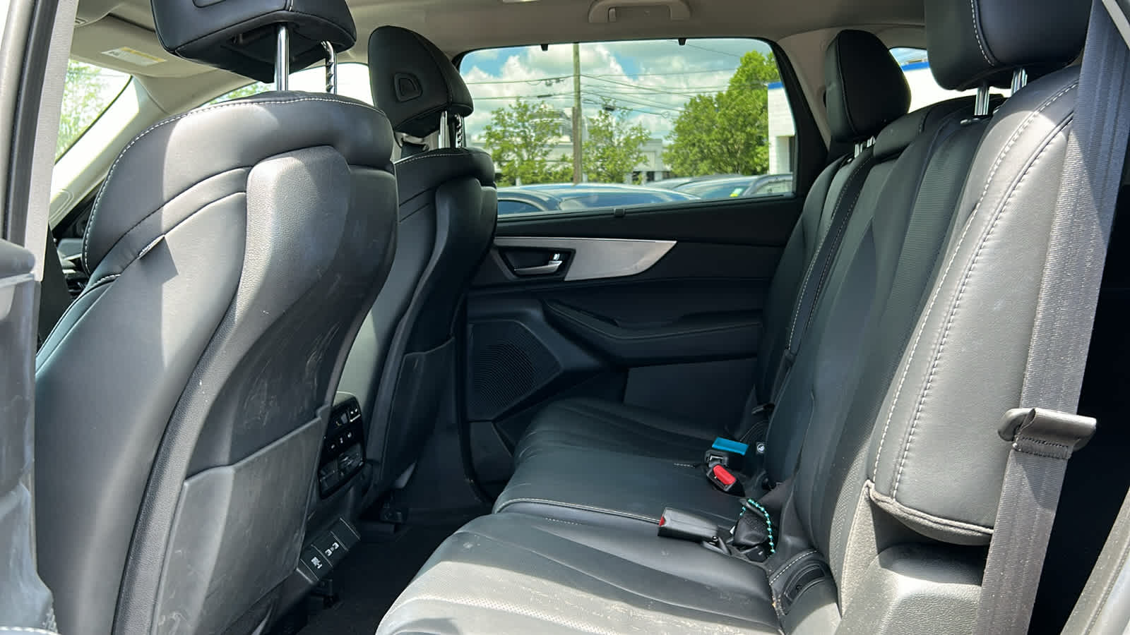 used 2023 Acura MDX car, priced at $42,701