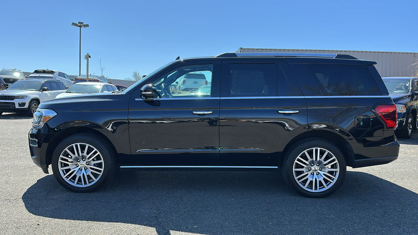 used 2022 Ford Expedition car, priced at $53,704