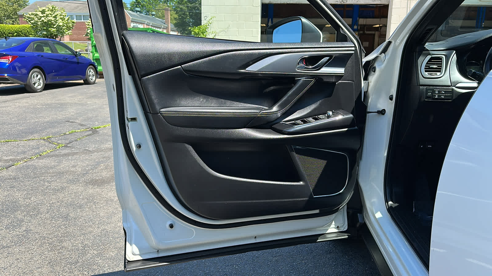 used 2022 Mazda CX-9 car, priced at $28,807