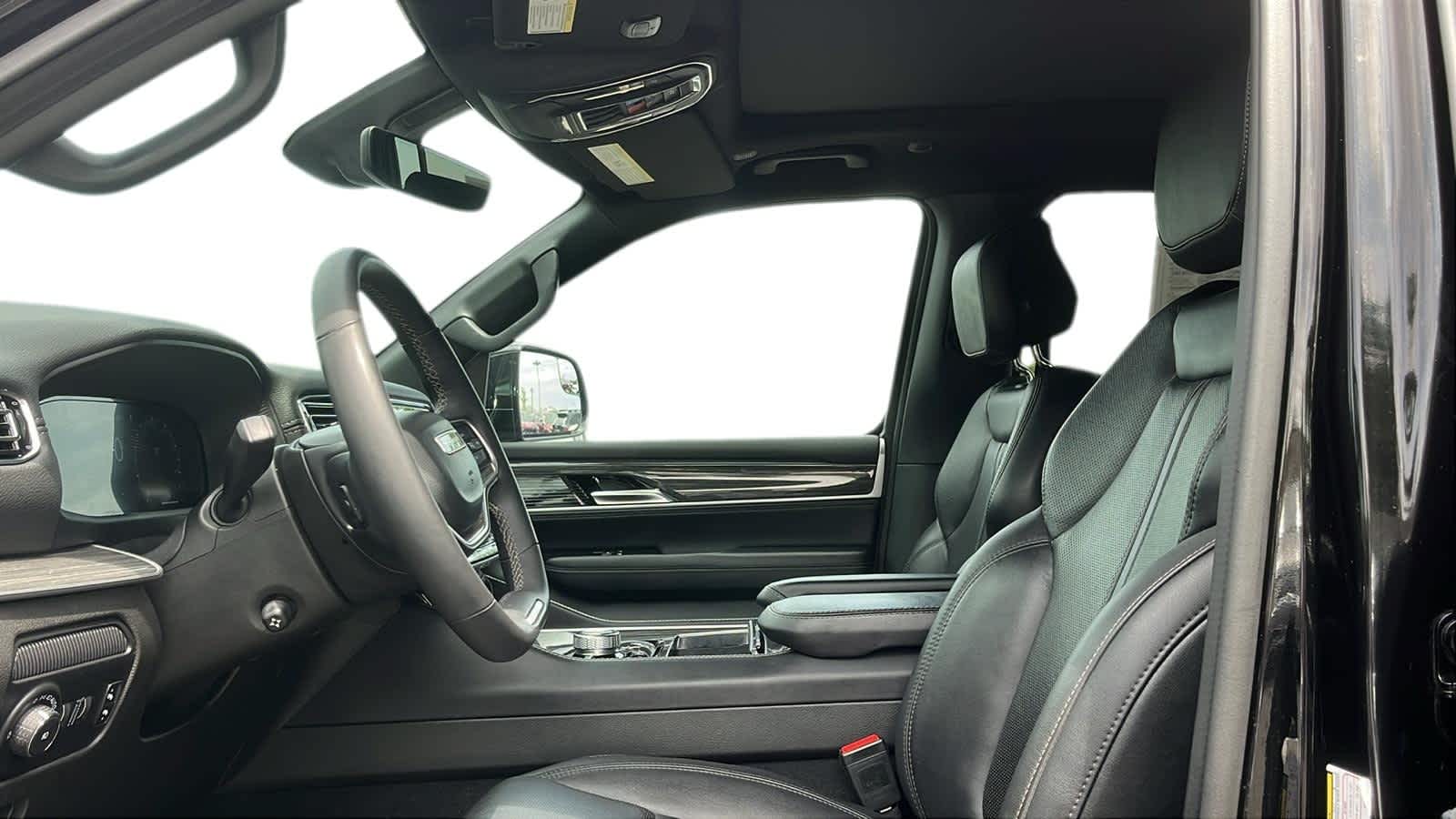 used 2022 Jeep Wagoneer car, priced at $47,924