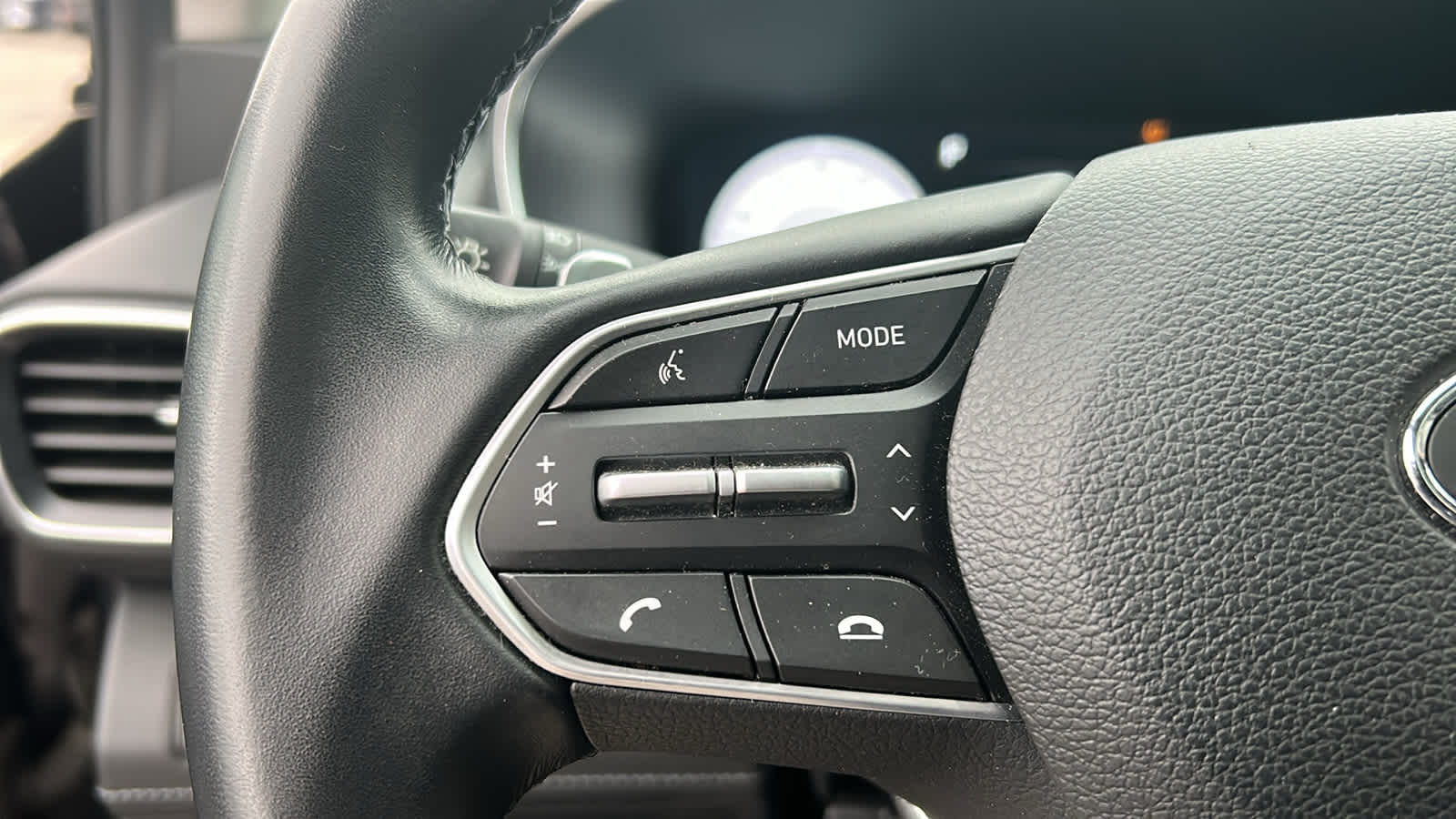 used 2022 Hyundai Santa Fe car, priced at $25,405