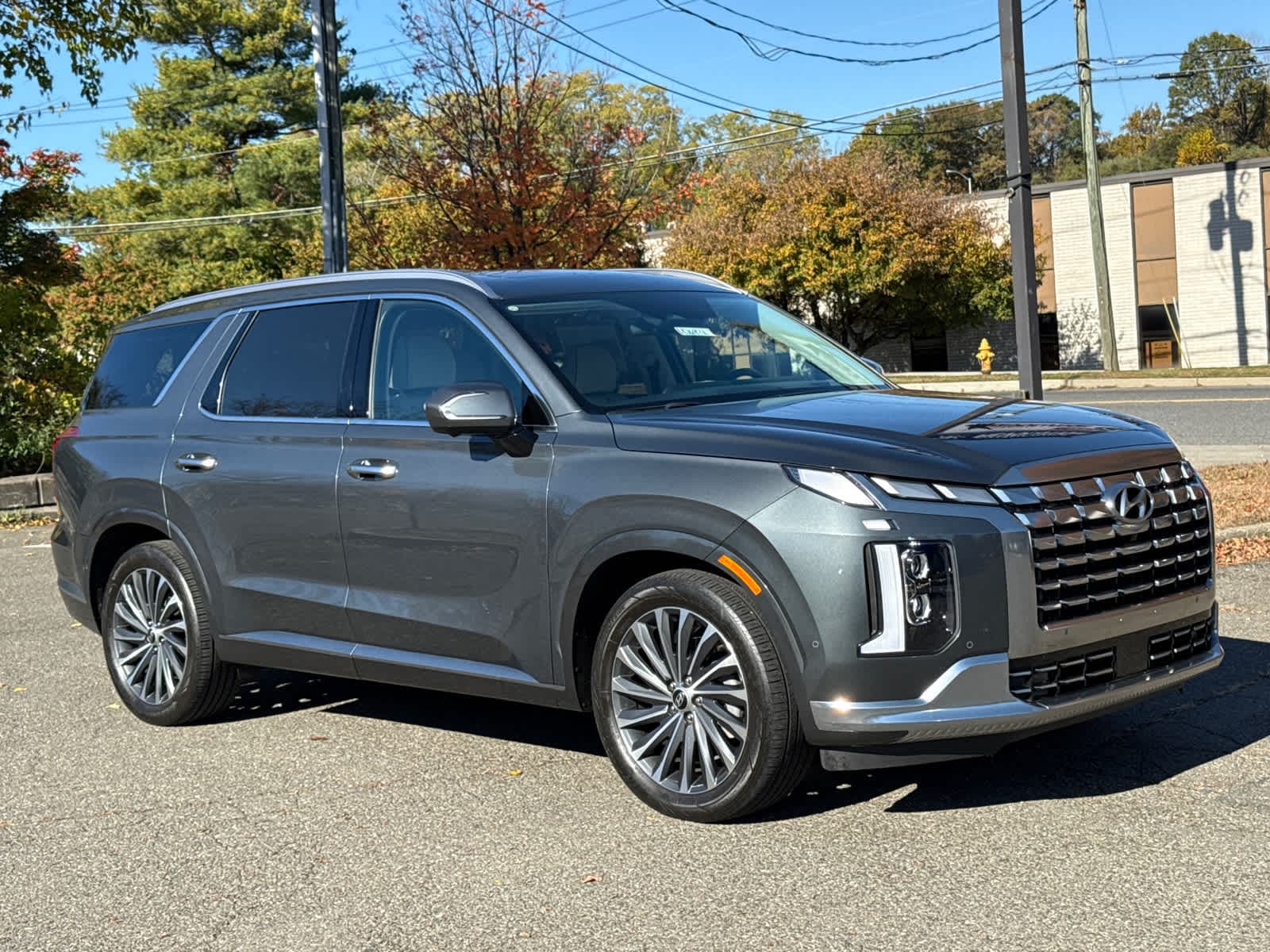used 2023 Hyundai Palisade car, priced at $40,447
