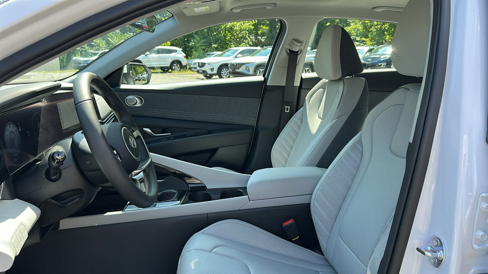 used 2025 Hyundai Elantra car, priced at $27,507