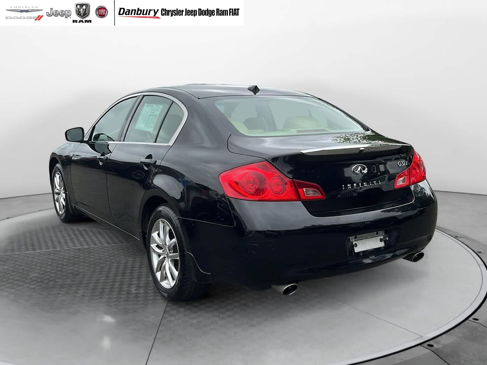 used 2009 INFINITI G37 car, priced at $9,734