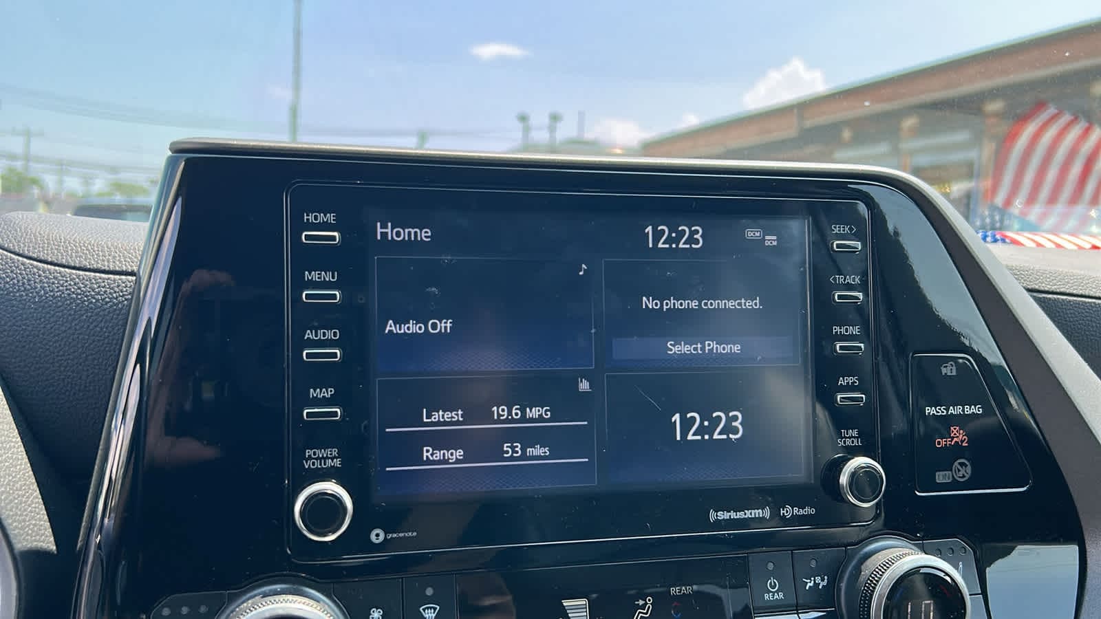 used 2022 Toyota Highlander car, priced at $33,807