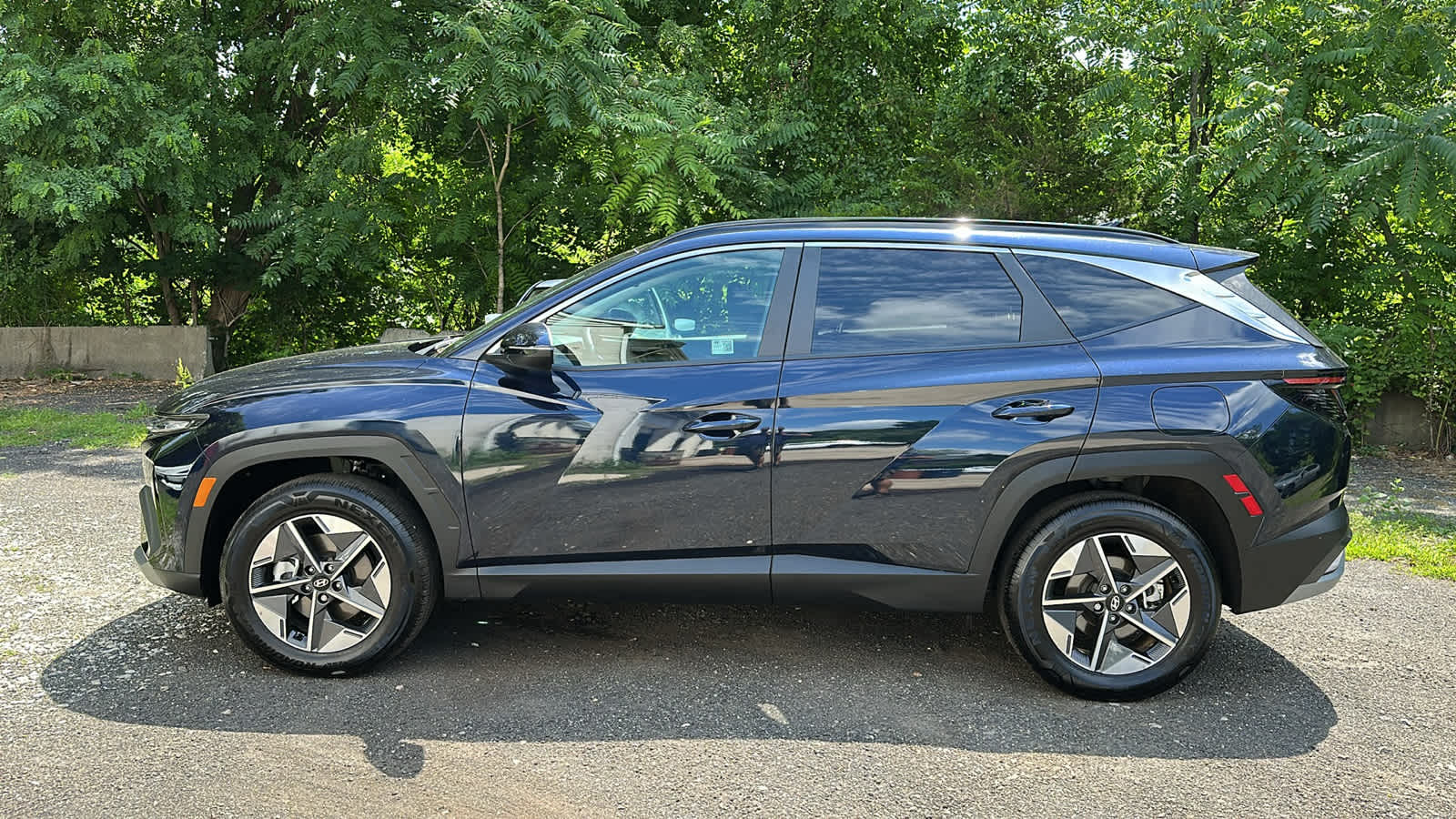 used 2025 Hyundai Tucson Hybrid car, priced at $35,901