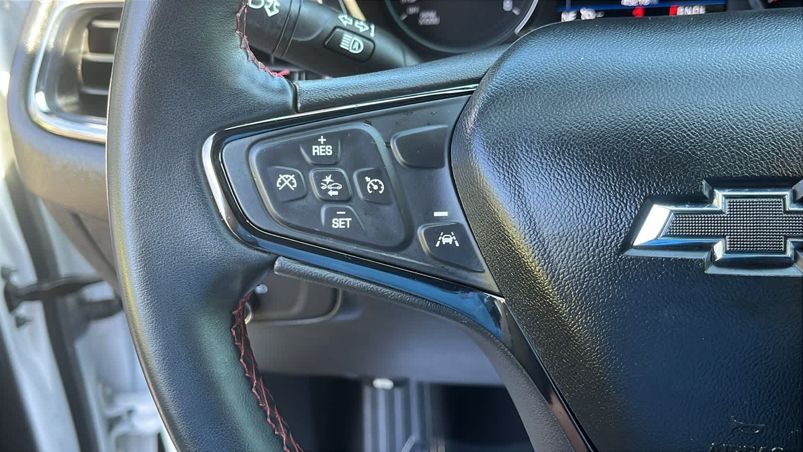 used 2024 Chevrolet Equinox car, priced at $26,912