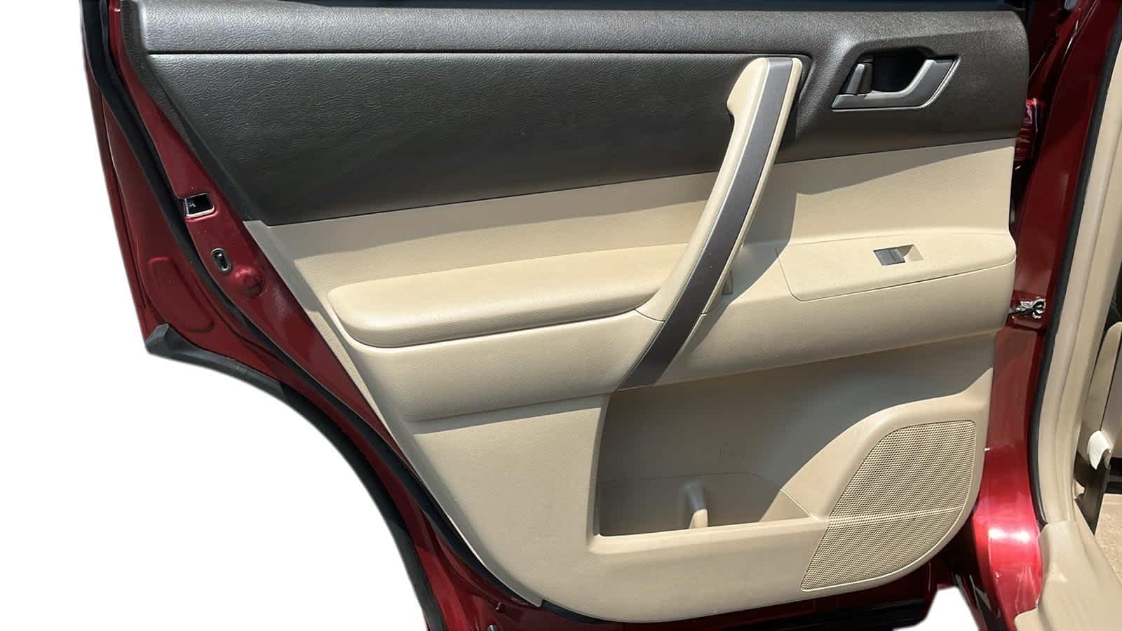 used 2010 Toyota Highlander car, priced at $8,440
