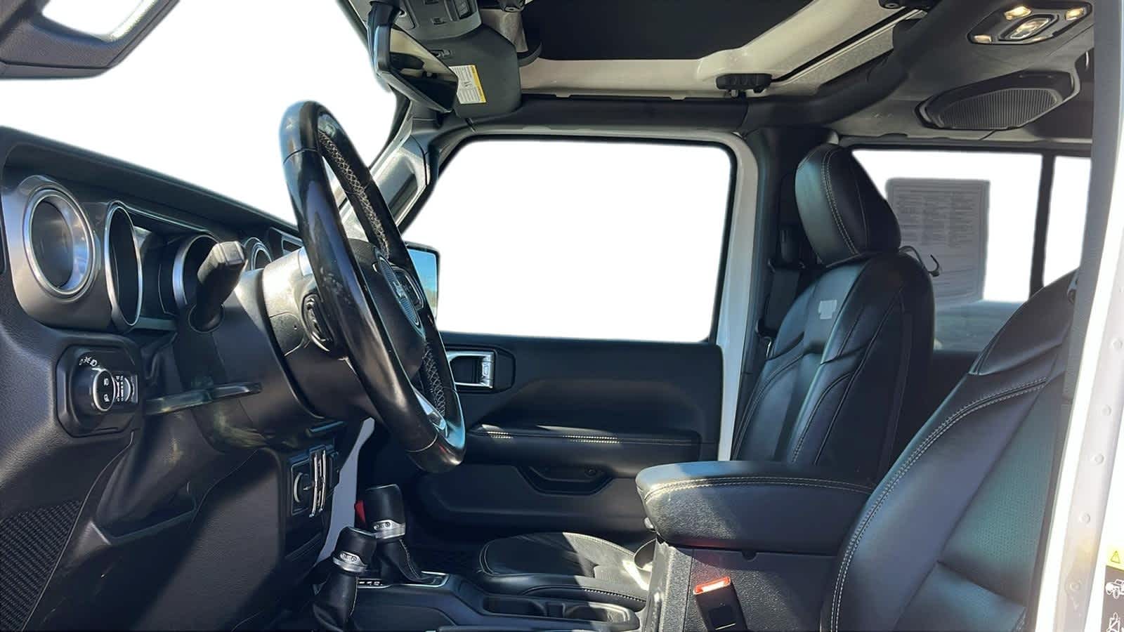 used 2021 Jeep Gladiator car, priced at $30,847
