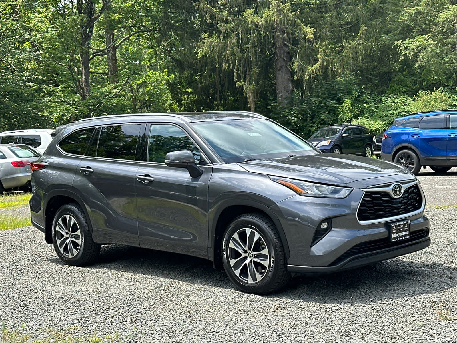 used 2020 Toyota Highlander car, priced at $30,907